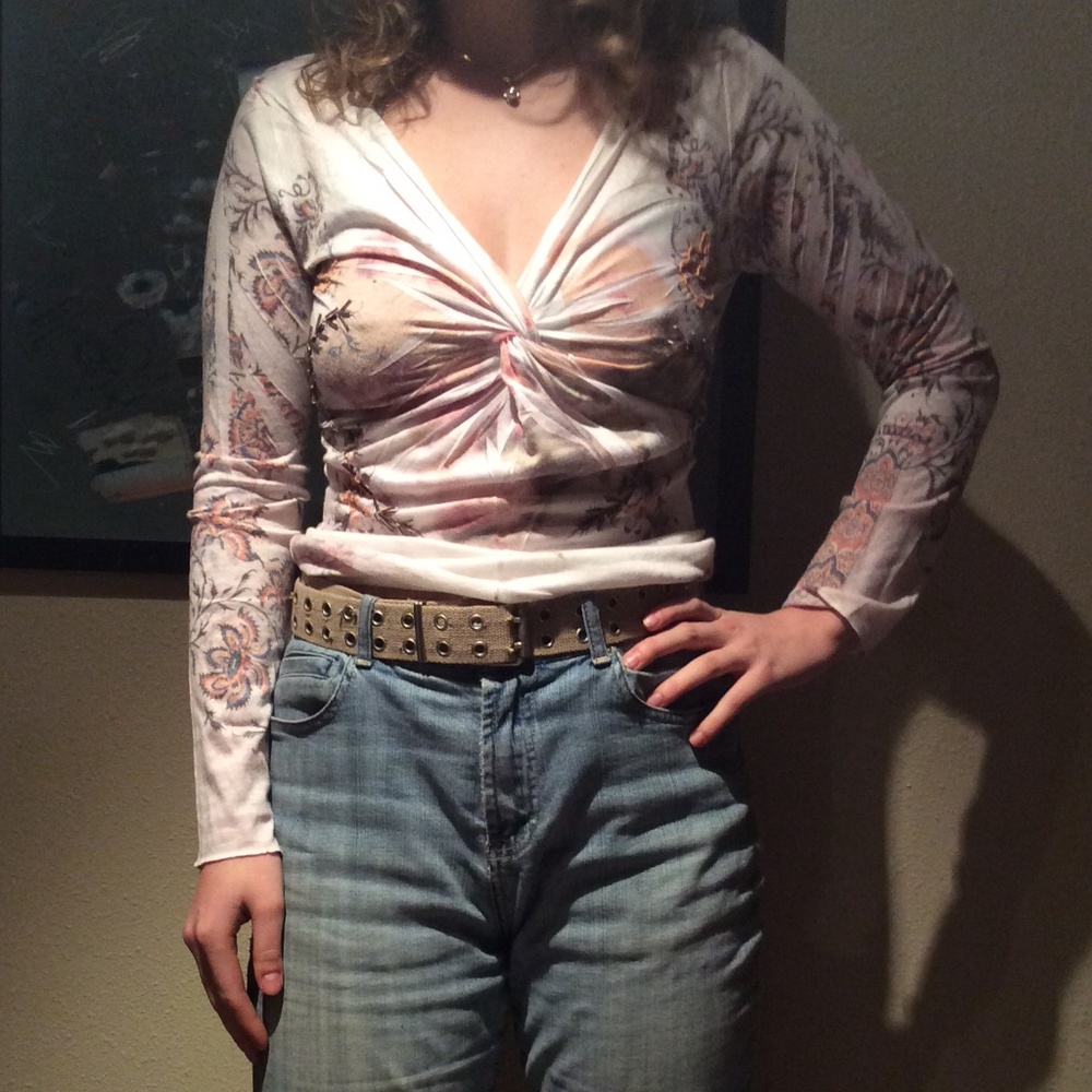 Floral long sleeve v-neck